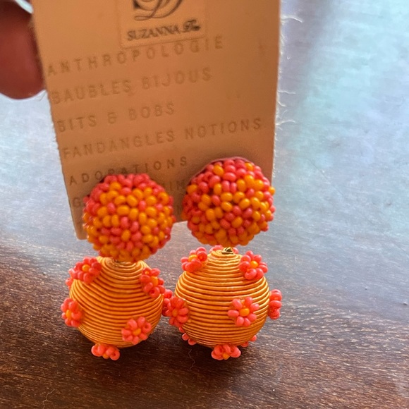 Suzanna Dai stunning designer earrings; NWT silk, bead, and gold plated posts - Picture 2 of 12